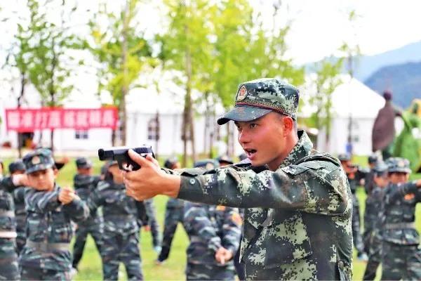 2020麗江軍事夏令營(yíng)