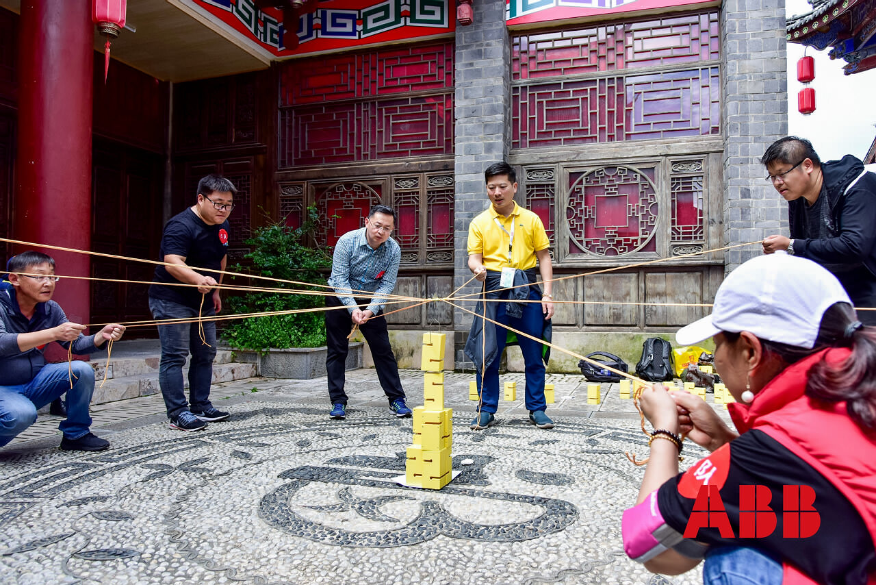 麗江束河古鎮(zhèn)定向?qū)殘F(tuán)建拓展