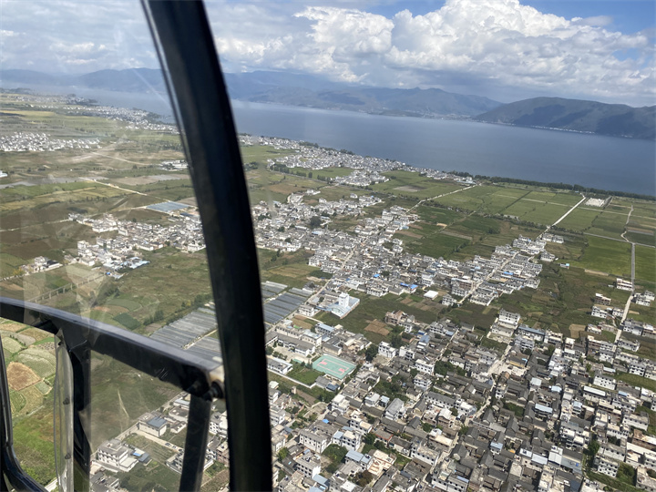 麗江戶外運動推薦：麗江直升機空中游覽，麗江駝峰航空俱樂部推出的小眾刺激的團建項目之一